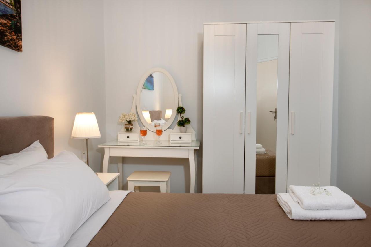 Irina Apartment Rethymno  ภายนอก รูปภาพ